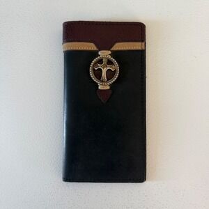 Texas Leather Manufacturing western‎ rodeo wallet silver cross concho